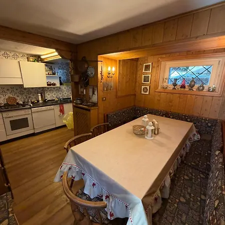 Casa Panoramica Con Terrazza Vista Tofane Ferienhaus *