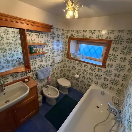 Ferienhaus Casa Panoramica Con Terrazza Vista Tofane Cortina d'Ampezzo