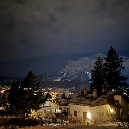 Casa Panoramica Con Terrazza Vista Tofane Cortina d'Ampezzo